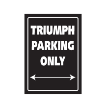Plechová ceduľa na stenu TRIUMPH Parking Only čierna