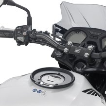 Objímka GIVI BF 05 pre montáž na viečko nádrže Honda